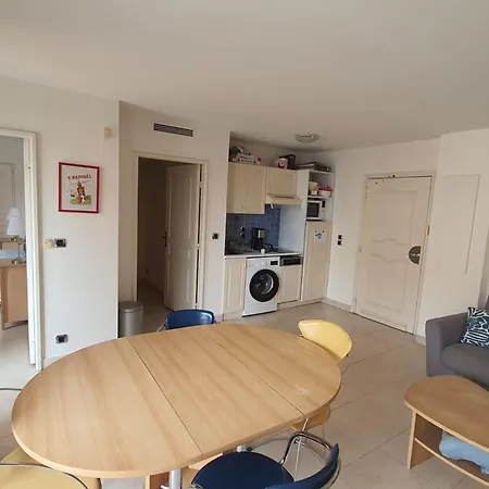 2 Near The Old Port - Saint-raphael *